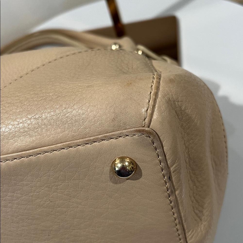 Dooney & Bourke Cream Leather Shoulder Bag - Picture 9 of 16